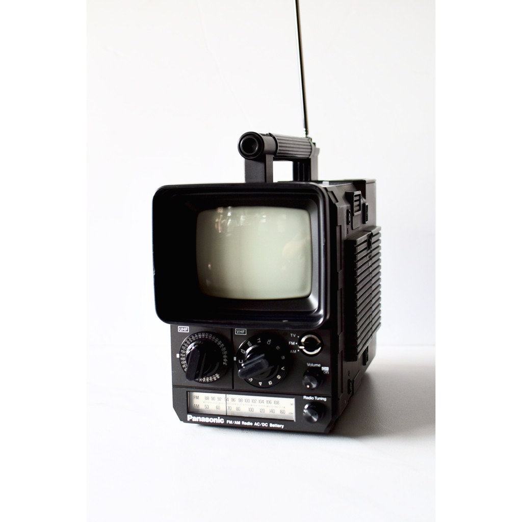 [古俬特蒐 ]  1978年Panasonic 手提5吋黑白電視收音機，天線完美，近全新品