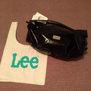 全新 LEE 專櫃 簡約 時尚 亮面 經典黑 肩背包 側背包 原價2980 ❤oohlala❤