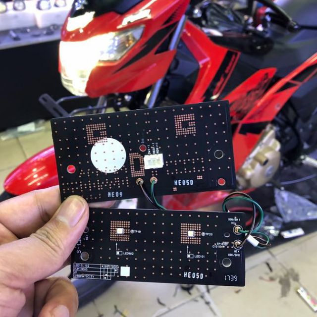 [1 天北歐發貨] 正品鈴木 cos Raider - Satria - GSX150 - Bandit led 大燈電