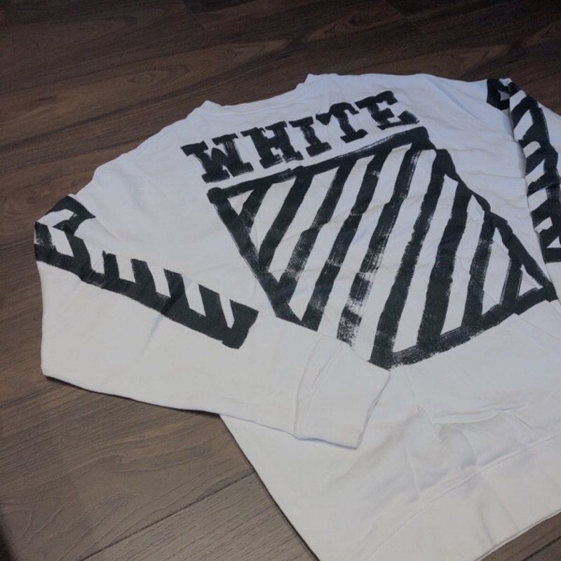 Off white crewneck 大學Tee 黑/白/紅 L號（黑95%；白95%；紅全新吊牌已剪僅試套)