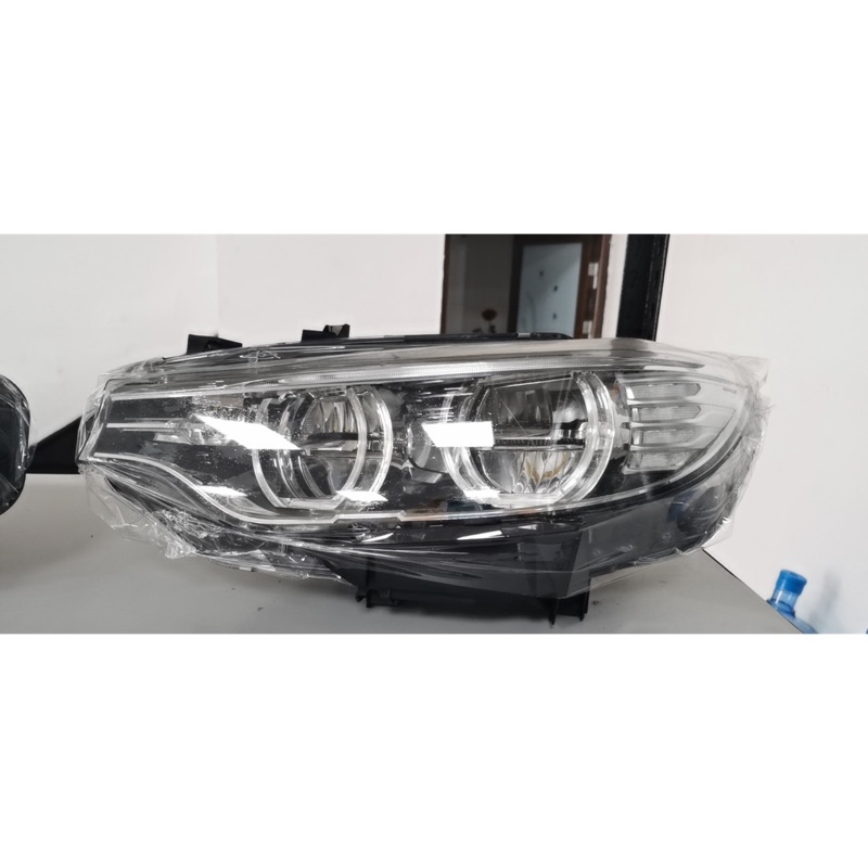威鑫汽車精品 BMW F80-M3 F82-M4 F83 專用LED大燈 空件 一對50000元 漂亮件一對賣