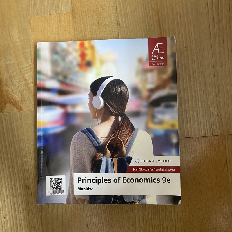 8成新！經濟原文書Principles of economics 9e Mankiw