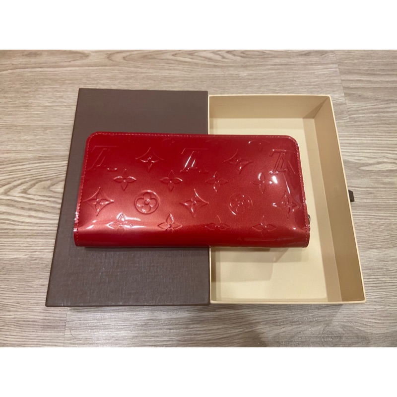 LOUIS VUITTON (LV) Monogram Vernis 皮革長夾 櫻桃紅色 全新 正品