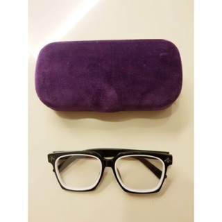 Image of gucci 黑框 小蜜蜂 平光眼鏡 只戴過一次 非常好看 售4200 也不會有囉 只有一支 #可配度數