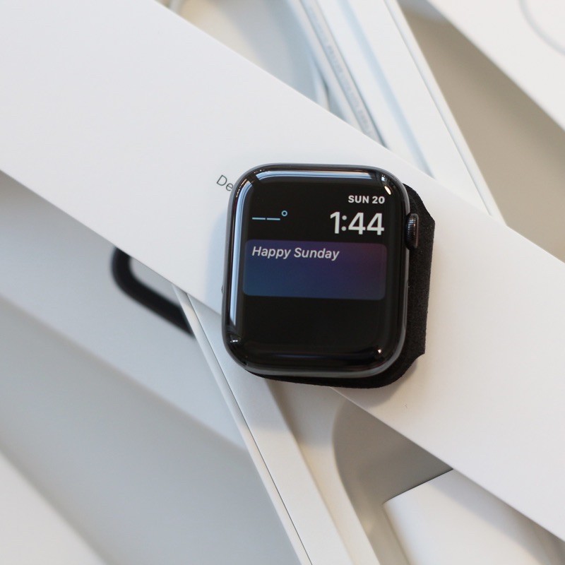 Apple Watch S4 44m 太空灰 不鏽鋼 黑色運動錶帶
