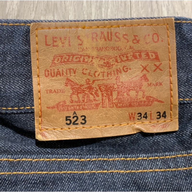 二手*Levi’s 523 鍊帶寬版原色中腰牛仔褲 34腰