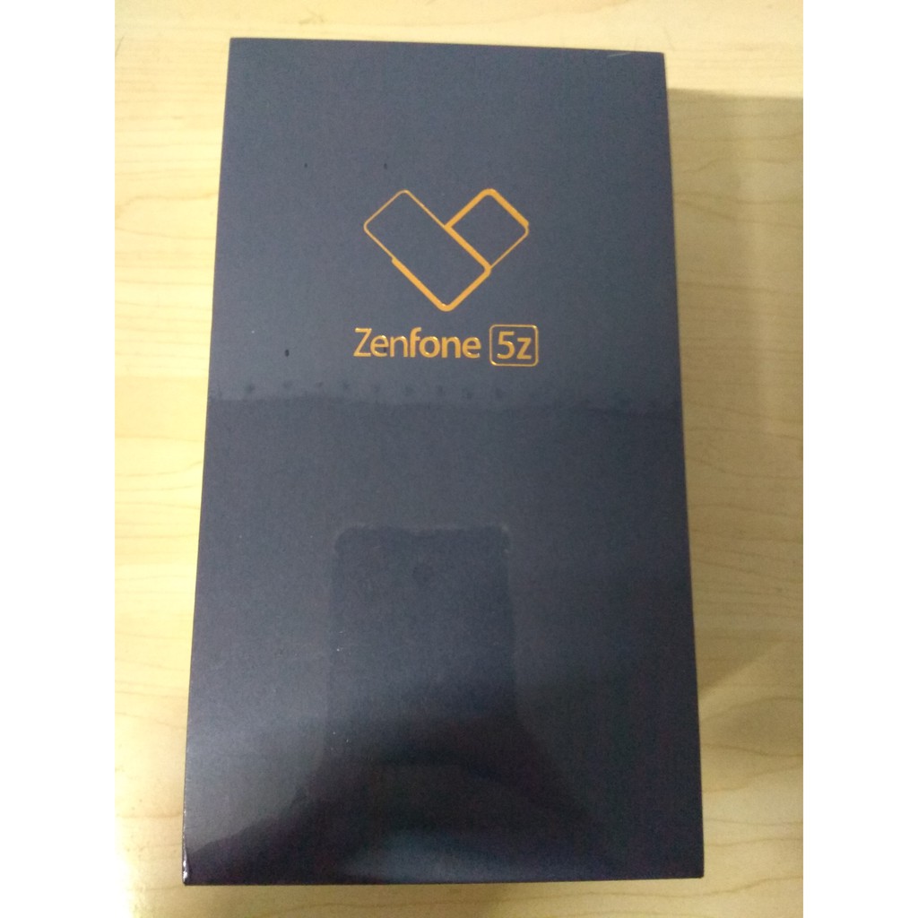 華碩 ASUS Zenfone 5Z 6G/128G ZS620KL