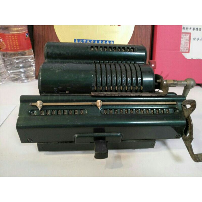 古董計算機 手搖 機械式60代手搖式計算機 神頭牌 式手搖計算機_a1