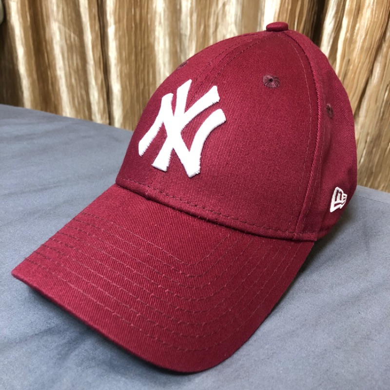 ⭐️近全新當天出⭐️New era woman New York 洋基 棒球帽 酒紅