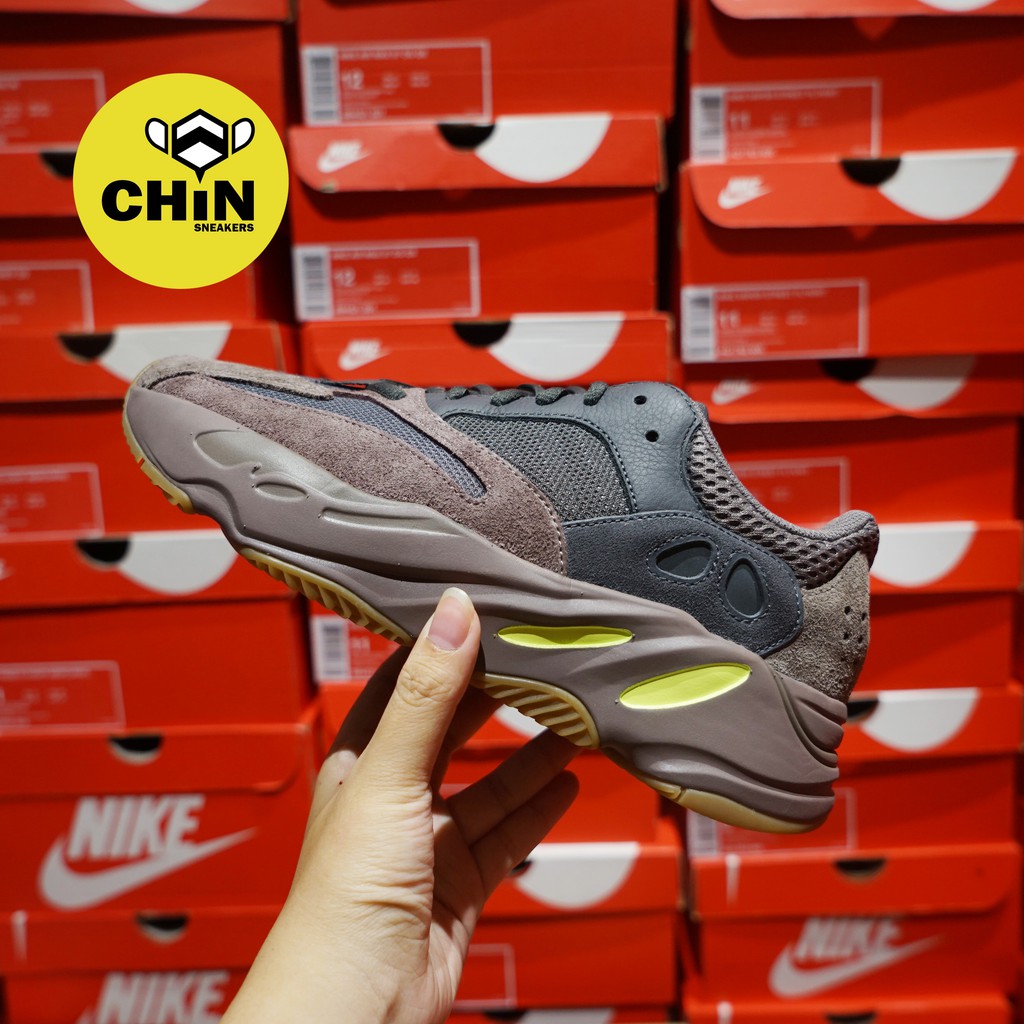 adidas yeezy boost 700 ee9614