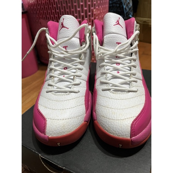 Air Jordan 粉白籃球鞋
