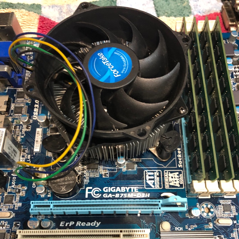 I7 3770 b75m 沒有記憶體