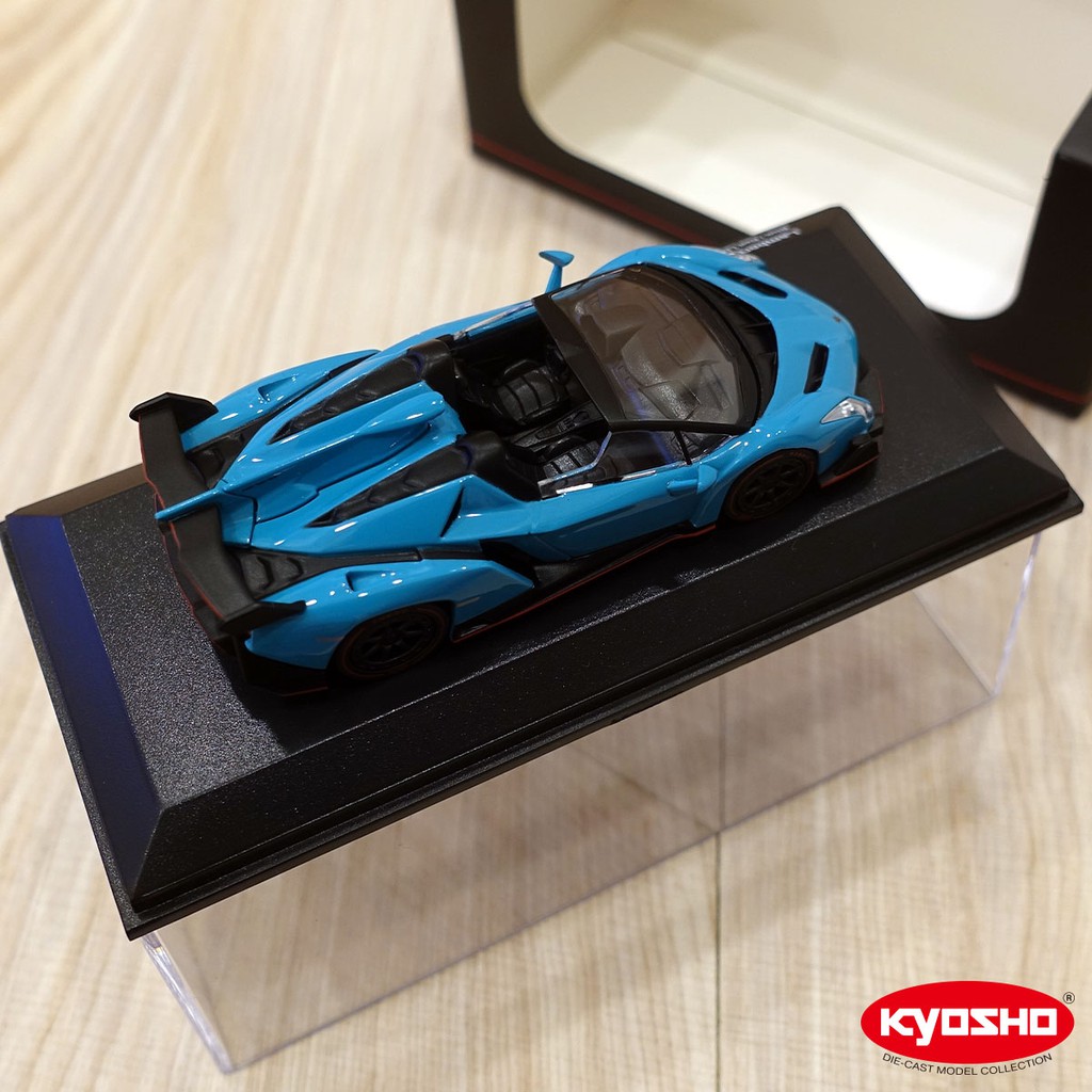 【KYOSHO京商】07040A4 1/64 Lamborghini Veneno & Roadster 藍色