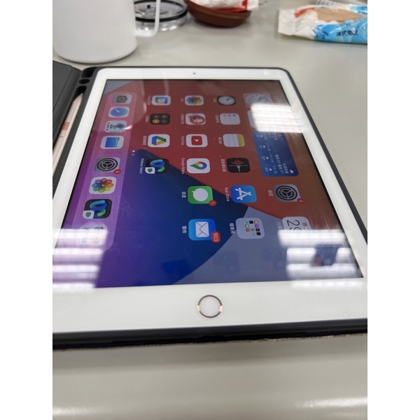 Apple iPad第六代 外觀無傷 Wifi+行動數據版 128G A1954 高雄可面交 可議價