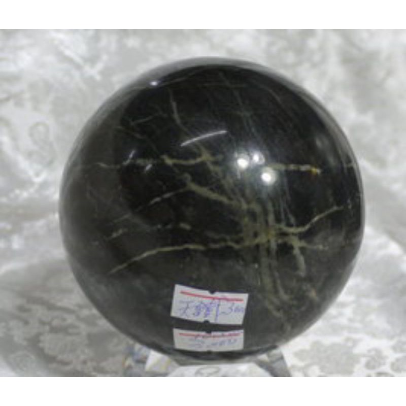 天鐵球[鐵隕石球]~直徑約10.3cm

