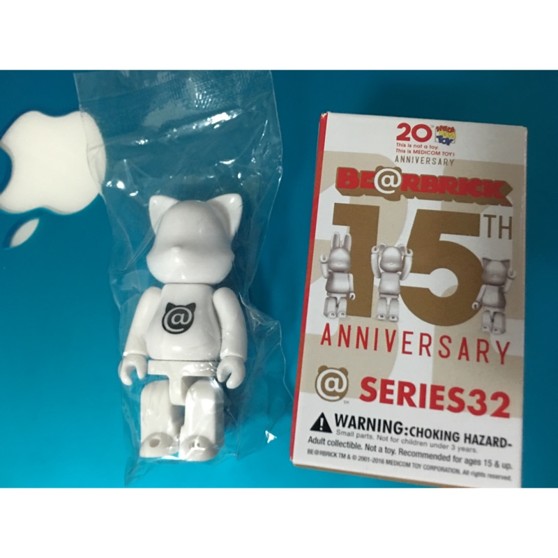 Be@rbrick 32 白貓