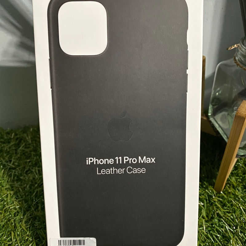 賣iphone 11 pro Max 原廠黑色皮革保護套保護殼