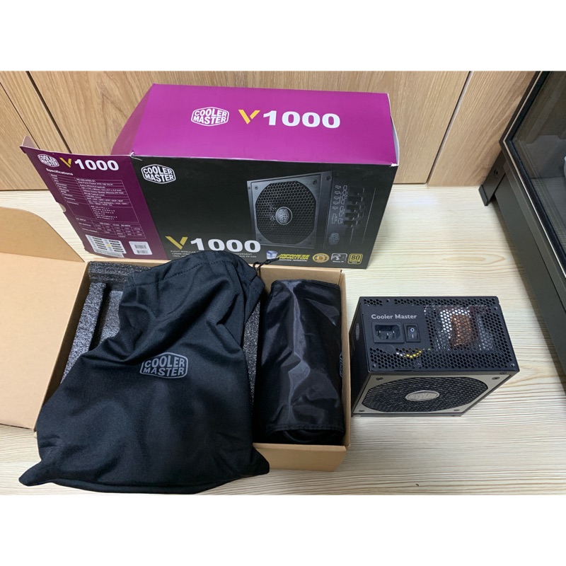 Cooler master V1000 保固至2021/10 品項良好