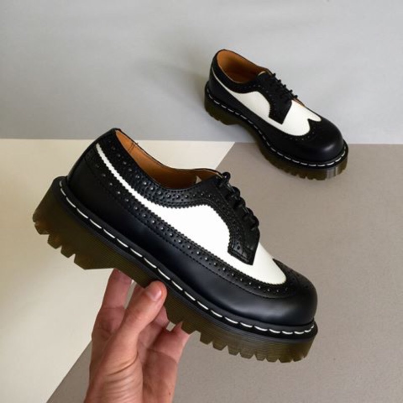 Dr Martens 3989 BEX 黑x白 厚底雕花牛皮鞋