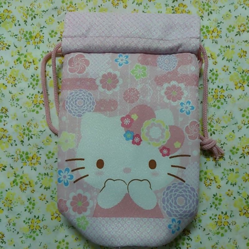 ［Hello Kitty]粉色日式花紋水壺提袋，可保溫保冷（日本原版）