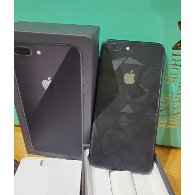 二手9.5成新 Apple iPhone 8 Plus 64GB 灰色 外觀良好使用正常 原機盒裝無充電線