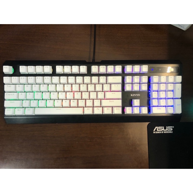 Kinyo GKB-3200 電競青軸鍵盤 有RGB背光 呼吸燈 自用 二手 90新 詳細看內文