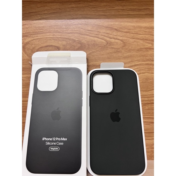 Apple 原廠 iPhone 12 Pro Max MagSafe矽膠保護殼(黑)