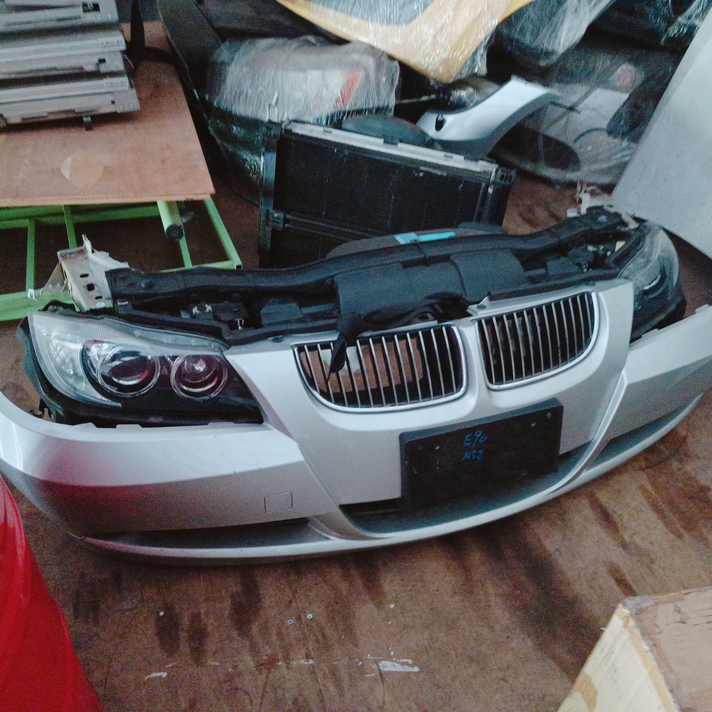 BMW 寶馬 E90/320 保險桿 車燈 大燈 引擎蓋 水箱架 水箱罩 頭燈 後車廂 行李箱 尾燈 板金 整套賣