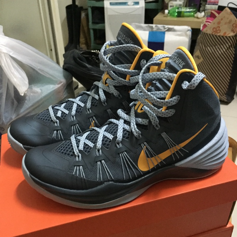 nike hyperdunks 2013