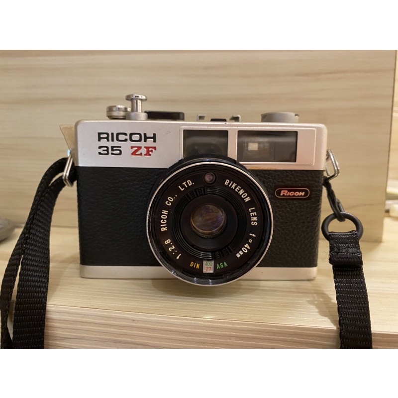 RICOH 35 ZF 40mm F2.8 估焦 底片相機(2000元含運費）