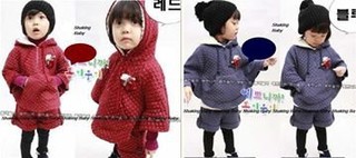 '''☆妞妞樂Shaking Baby童裝☆''' 韓單披肩式連帽外套+短褲 2色點點款 現貨