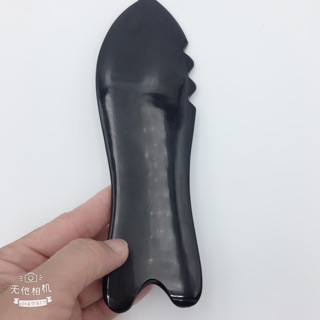《96揪樂樂》現貨/黑牛角/耗牛角按摩棒/大魚型 小魚型牛角刮痧板/