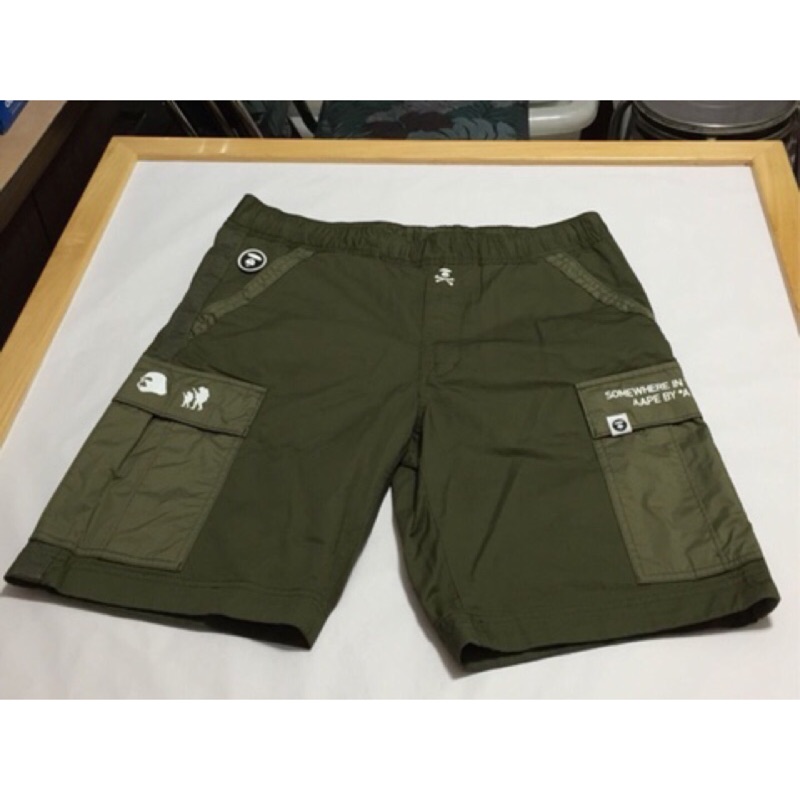 全新~AAPE 軍綠色拼接工作短褲~size:XL