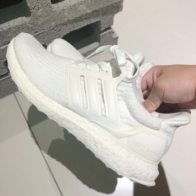 adidas Ultra Boost 全白/白底/二手正品