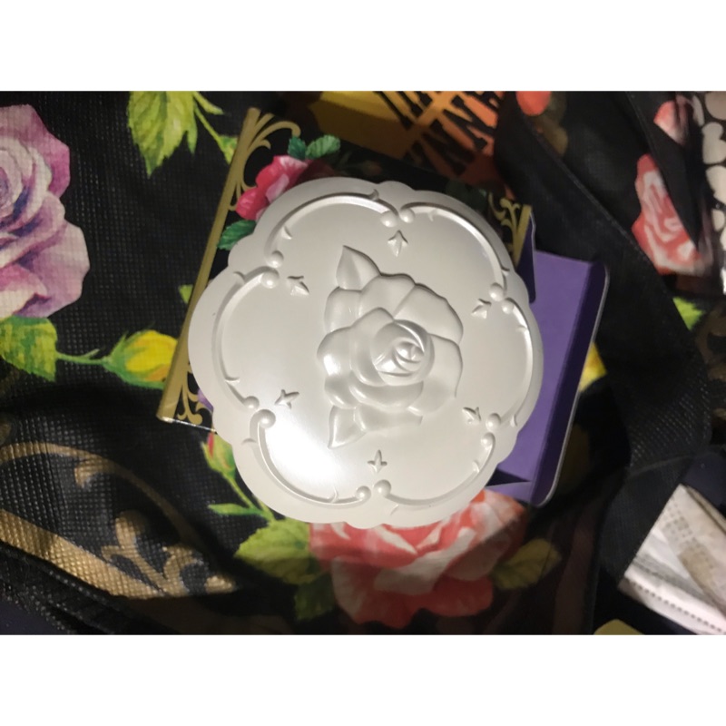 Anna sui 魔幻光透柔白防曬蜜粉盒