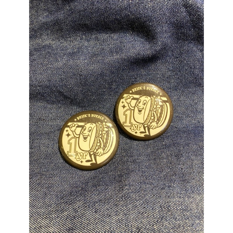 B Side X Bricks Burger一週年紀念絕版別針胸針pin 搖滾古著真品現貨 蝦皮購物