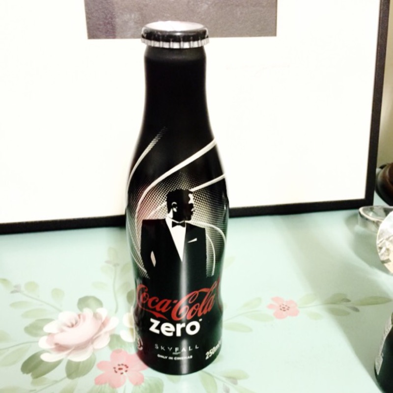 英國購買可口可樂Coca-Cola 007 限量瓶