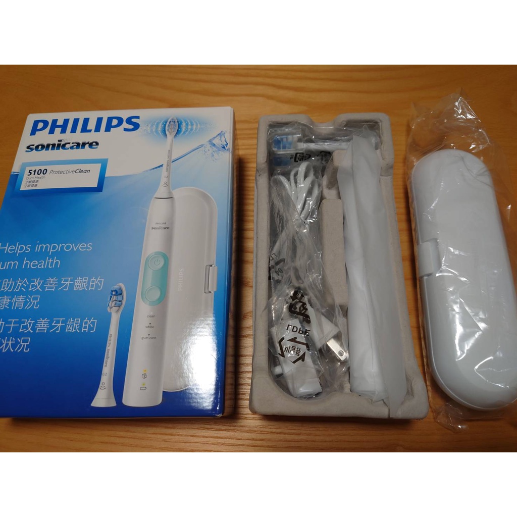 (全新) PHILIPS Sonicare 音波震動電動牙刷HX6857(附兩刷頭 &amp;旅行盒）