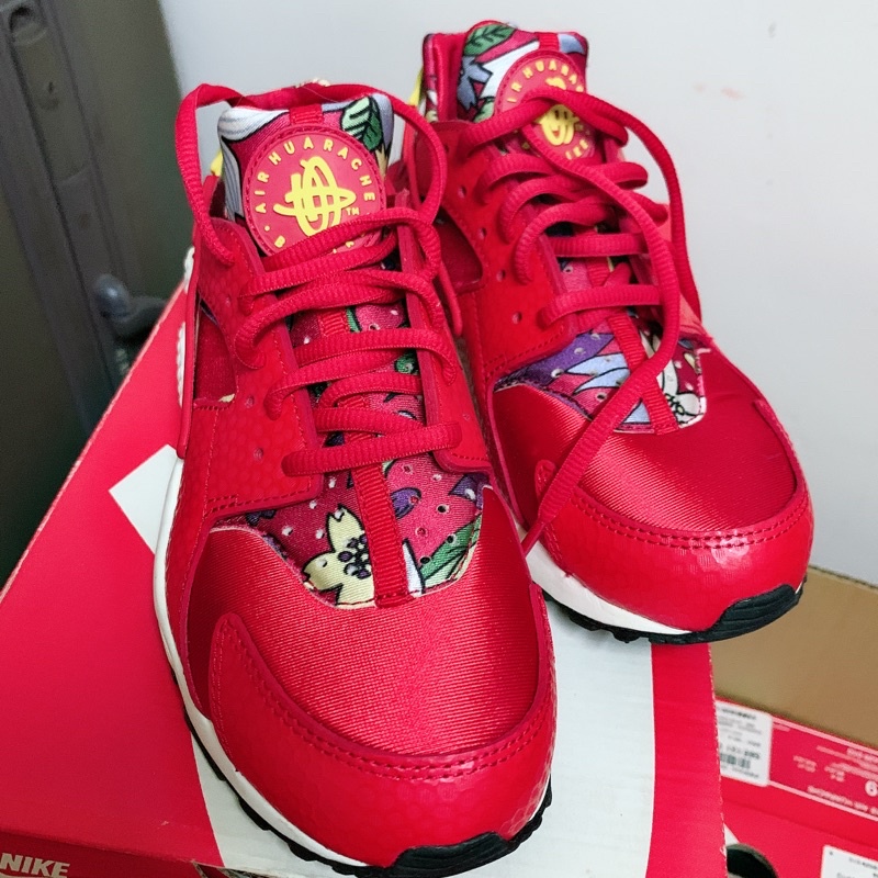 日本帶回Nike huarache run print 花卉武士鞋紅725076601