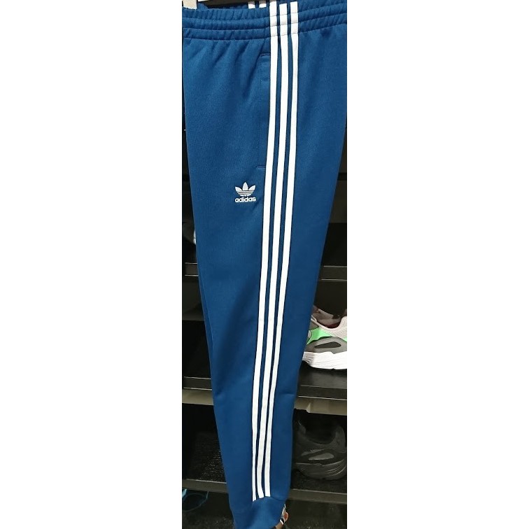 dv1533 adidas