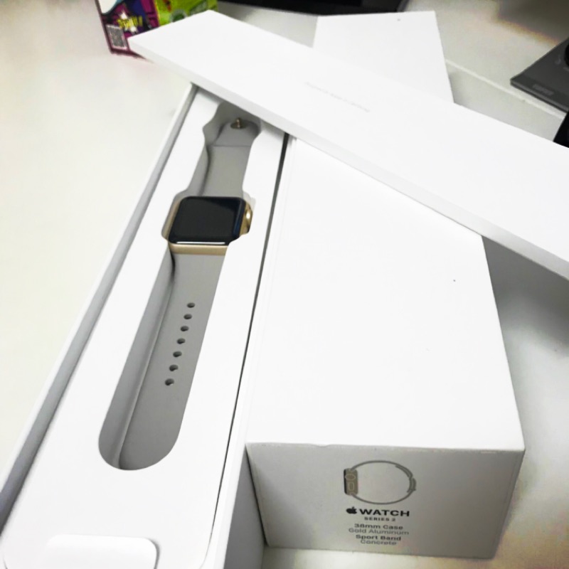 全新 Apple Watch ⌚️ series2 38mm