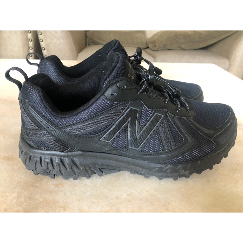 二手少穿 NEW BALANCE 410 CK5 V5 越野跑鞋 工裝 復古 全黑 韓國熱賣款 便宜賣