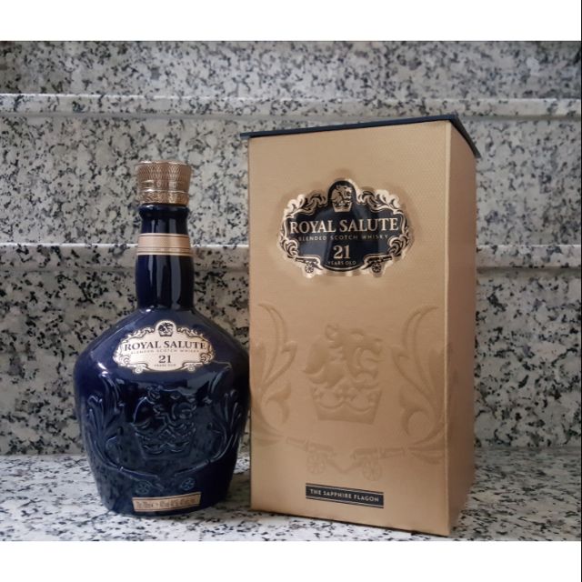 Royal Salute 皇家禮炮21年蘇格蘭威士忌  空瓶+收藏盒+收藏布套 (藍瓶）
