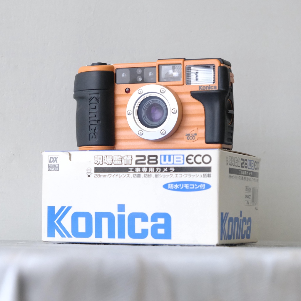 全新盒裝 橘色 KONICA 現場監督 28WB ECO 傻瓜 底片 相機(防水、防撞、防塵)