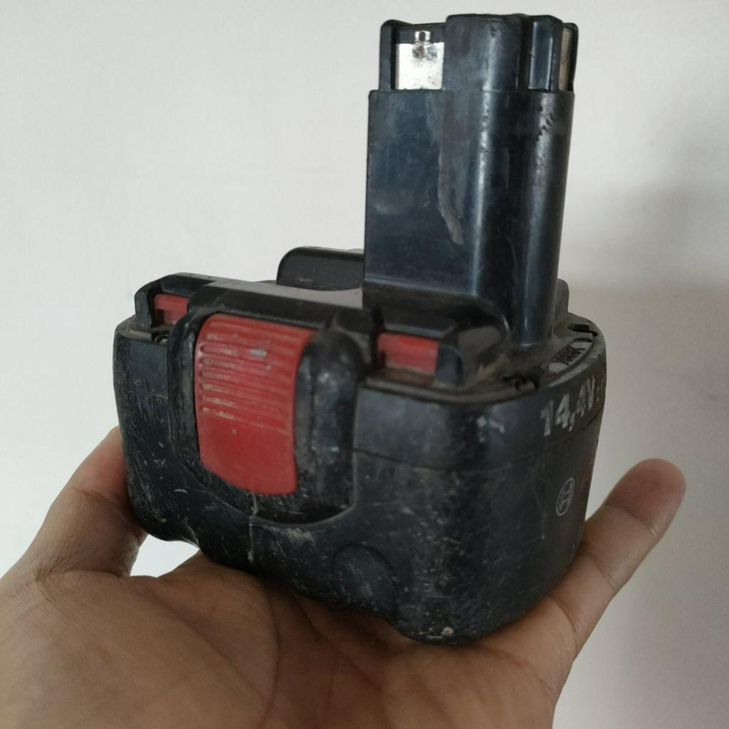 BOSCH 原廠 14.4V 2.6AH 鎳氫電池 故障 零件