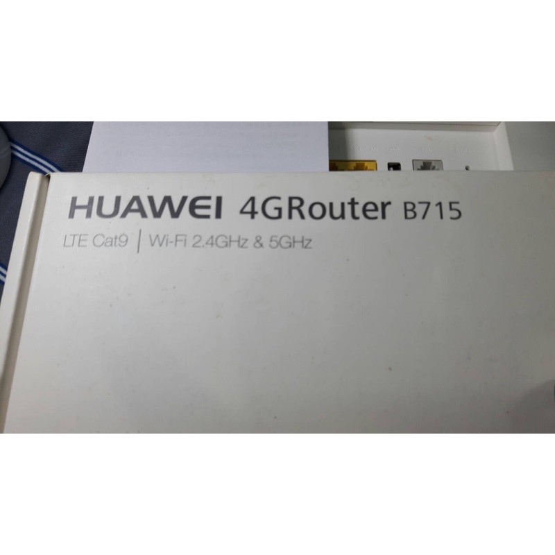 HUAWEI 華為 B715s-23c B715 高速 3CA 無線路由器二手品 (附天線)