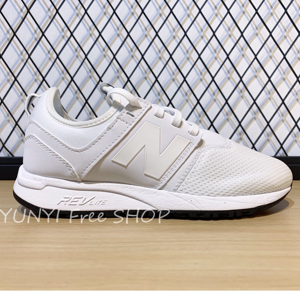 nb 247 sneakers