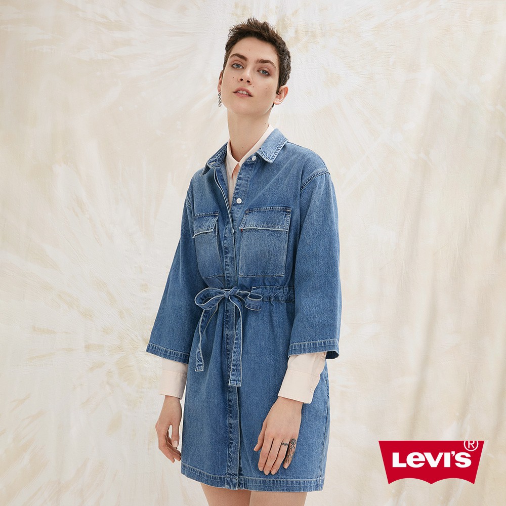 Levis 長版牛仔洋裝 / 腰間伸縮調節帶 / 春夏形象款 女款 熱賣單品 34977-0002