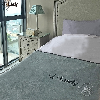 LADY 居家精品系列 專櫃頂級 法蘭絨 甜心毛毯 (貴族灰)
