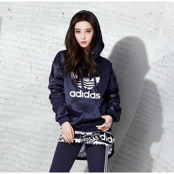 Isneakers Adidas Originals Trefoil 連帽帽t 緞面光滑深藍女款bp9406 蝦皮購物
